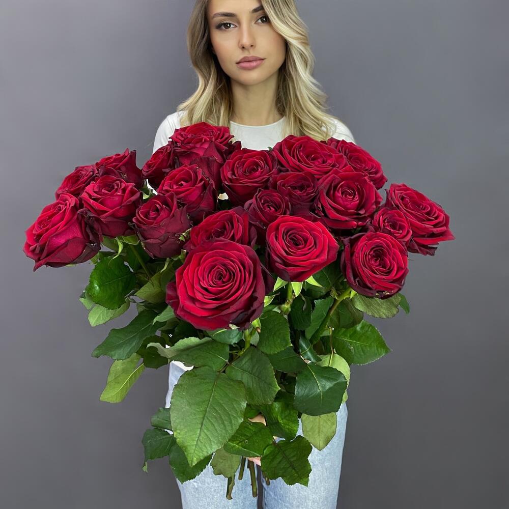 Розы на похороны 20 штук