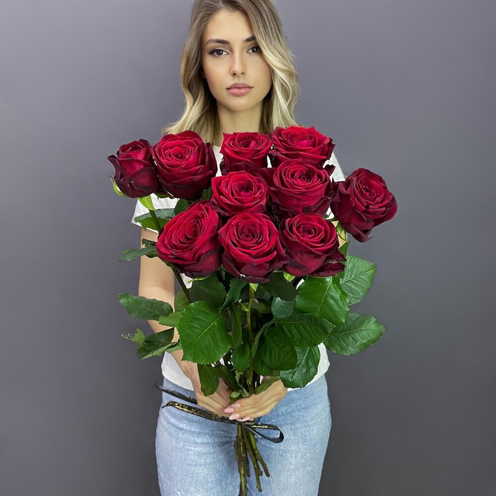 Розы на похороны 10 штук