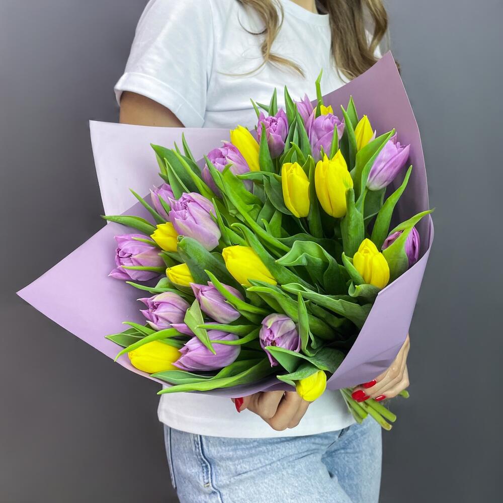 Букет из 25 Тюльпанов